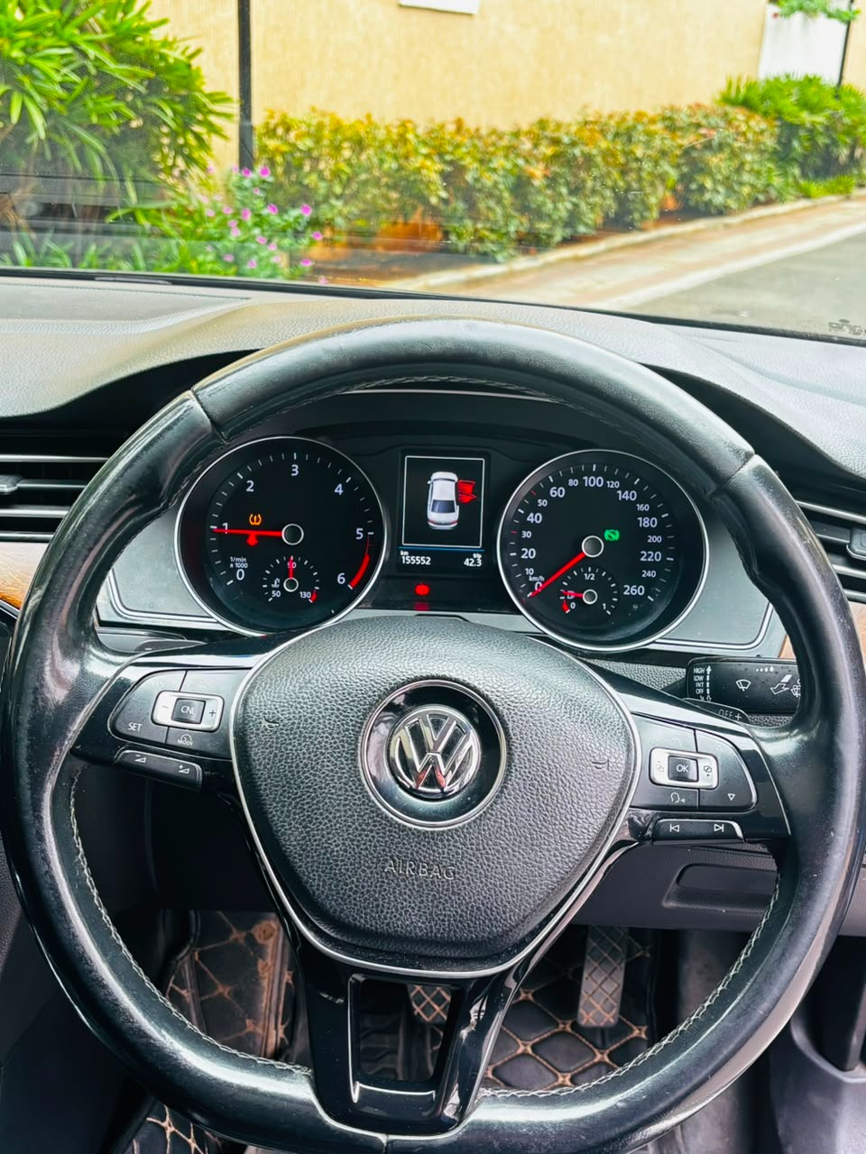Volkswagen Passat - Image 8