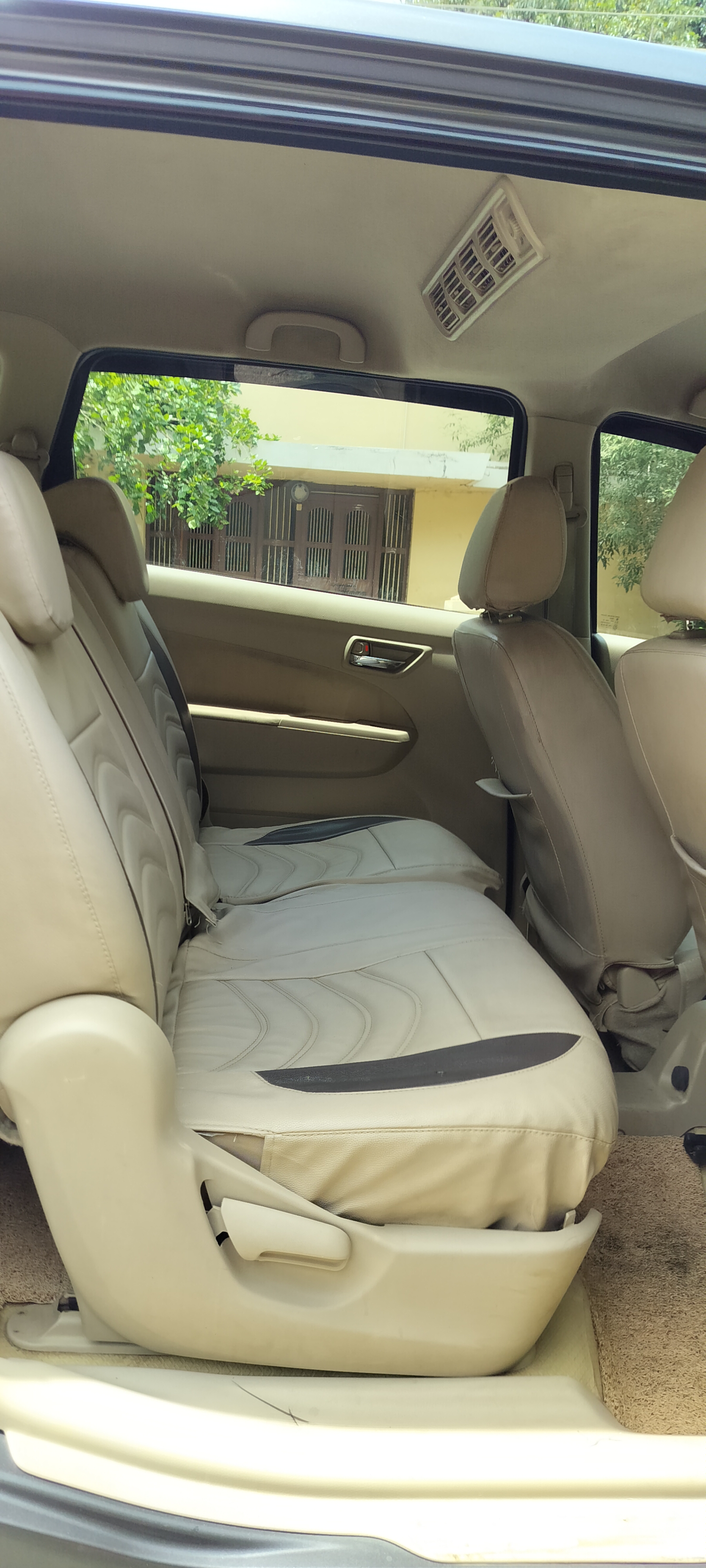 Maruti Suzuki Ertiga - Image 9