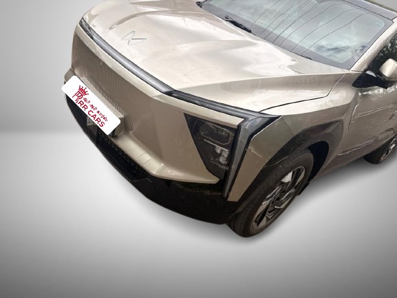 Mahindra XEV 9e - Image 2