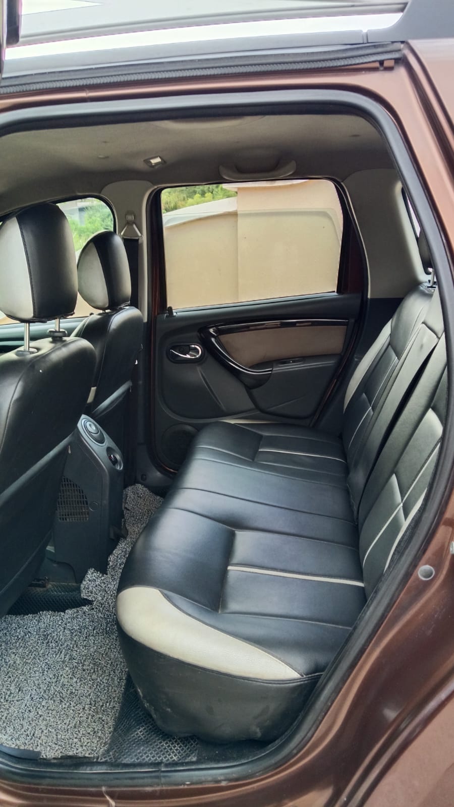 Renault Duster - Image 11