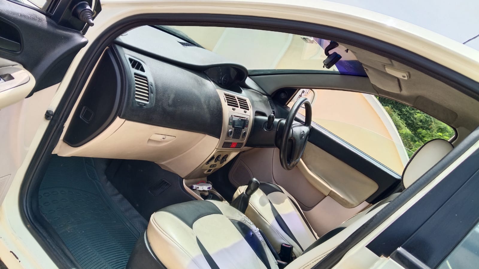 Tata Indica Vista - Image 8