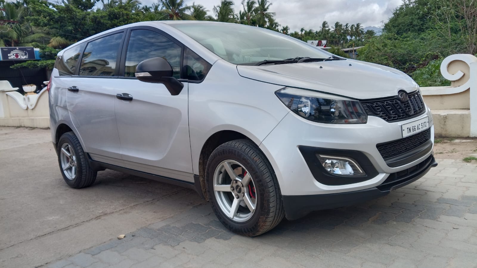 Mahindra Marazzo - Image 13