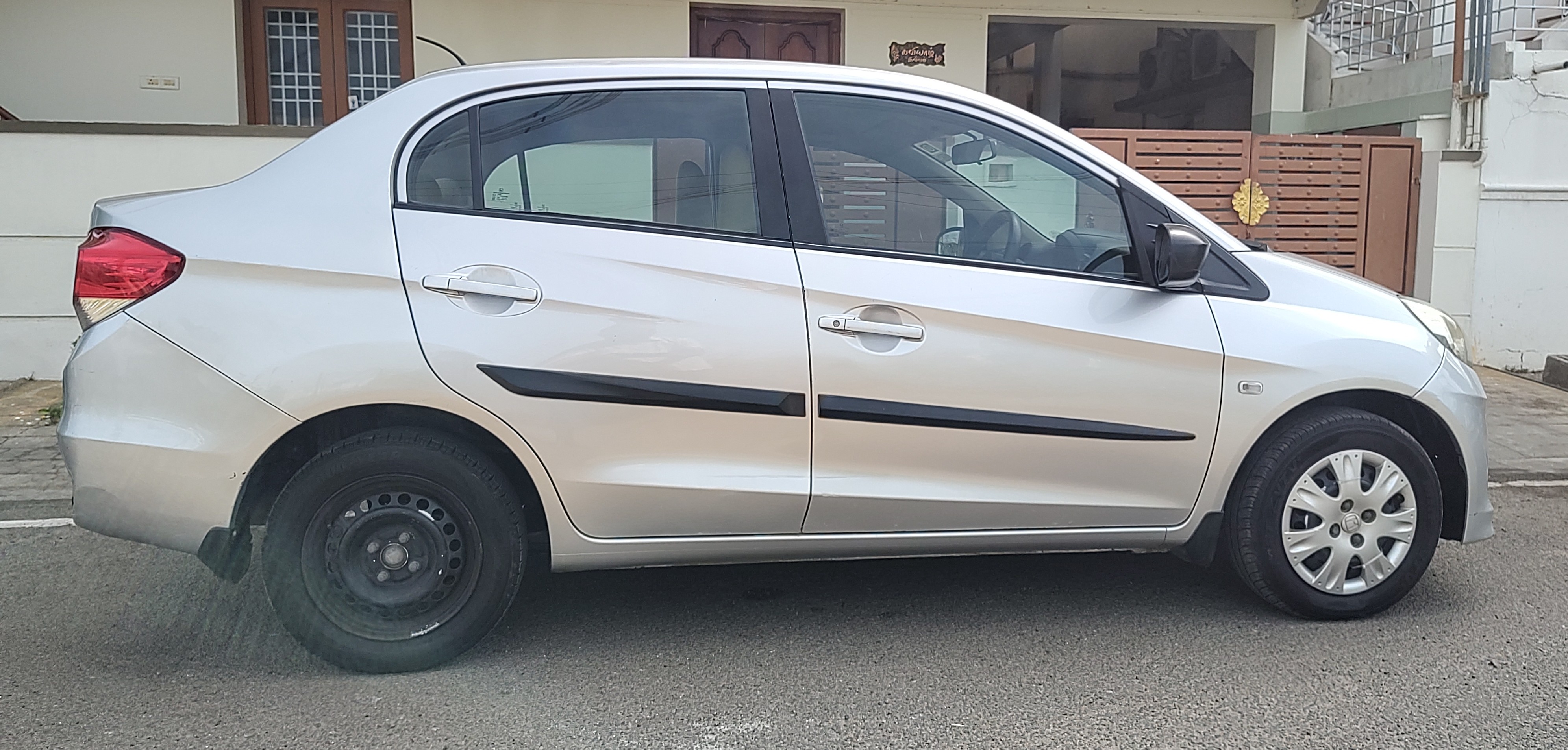 Honda Amaze - Image 2
