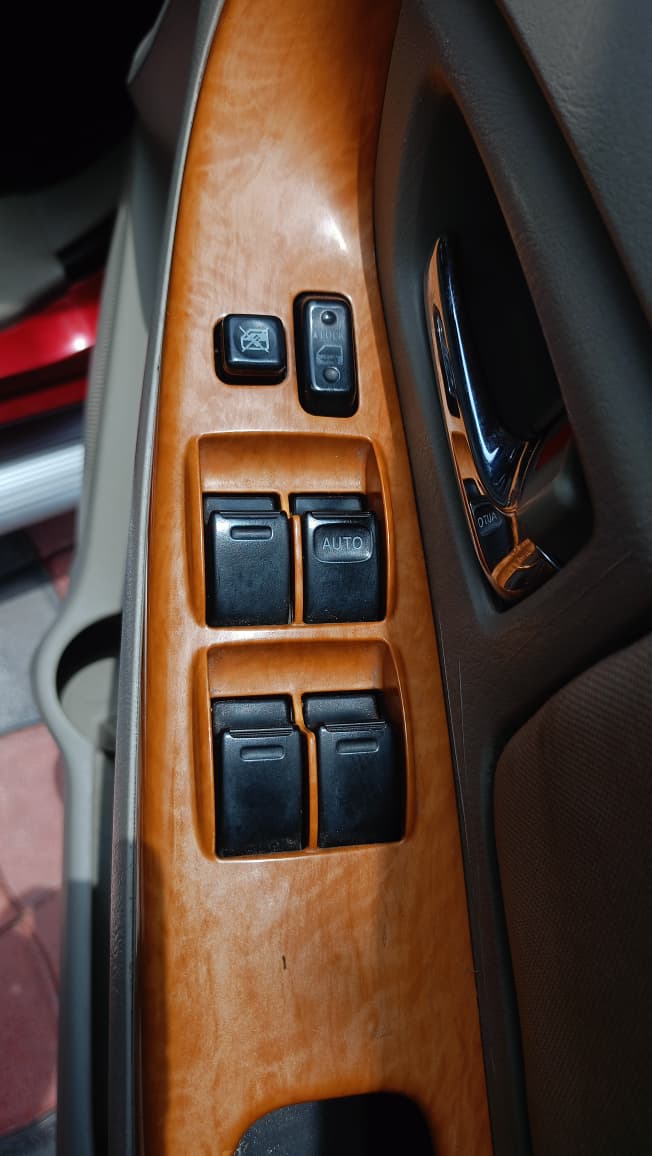 Toyota Innova - Image 12