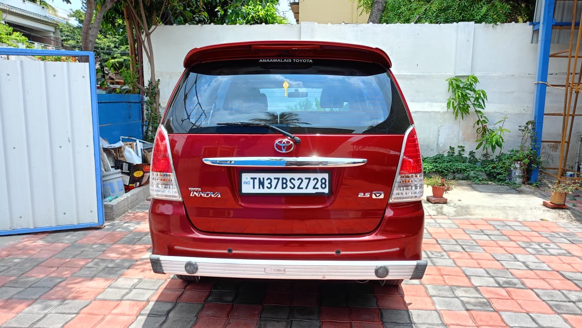 Toyota Innova - Image 4