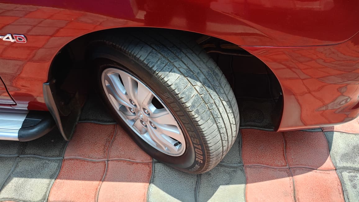 Toyota Innova - Image 11