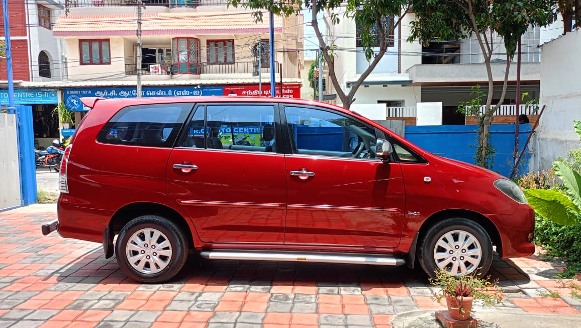 Toyota Innova - Image 6