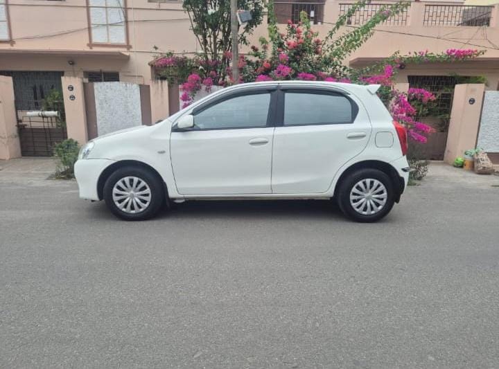Toyota Etios Liva - Image 5