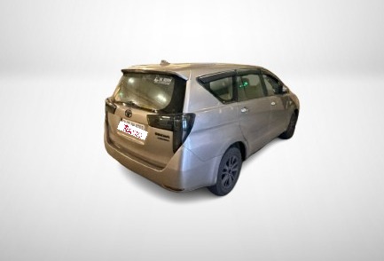 Toyota Innova Crysta - Image 4
