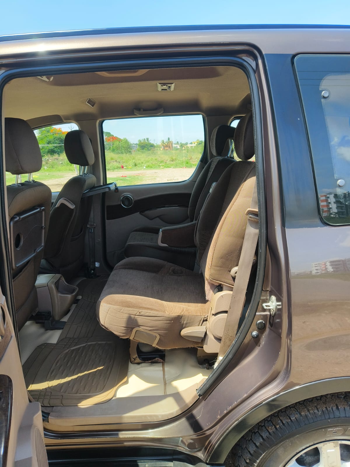 Mahindra Xylo - Image 5
