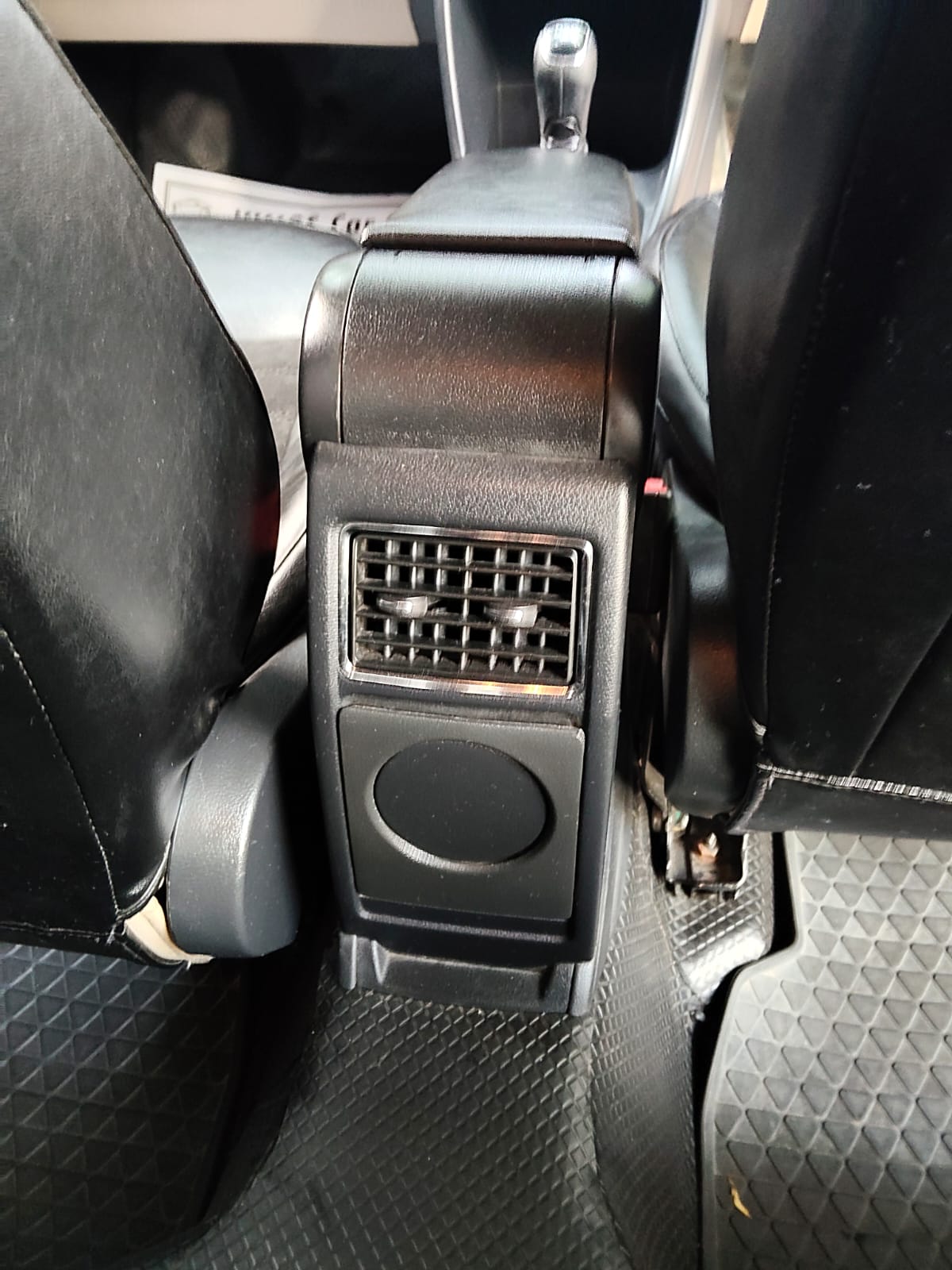Skoda Rapid - Image 10