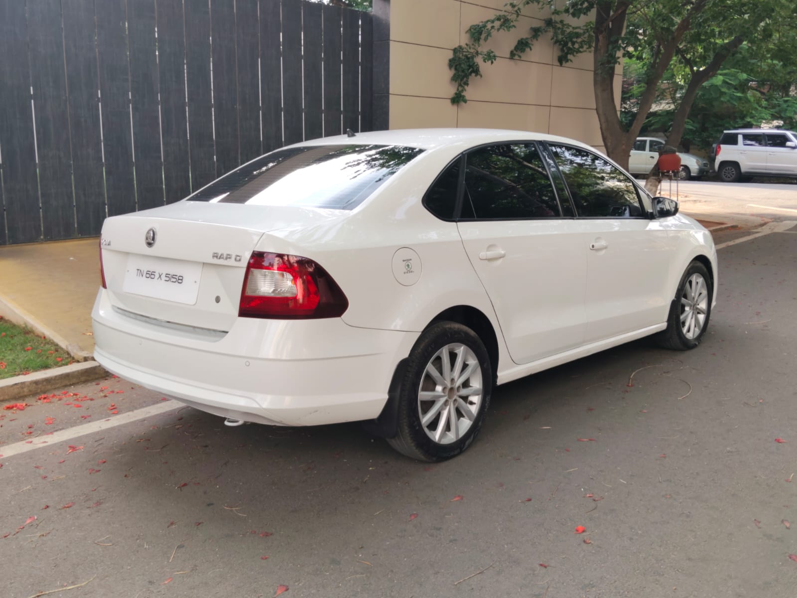 Skoda Rapid - Image 3