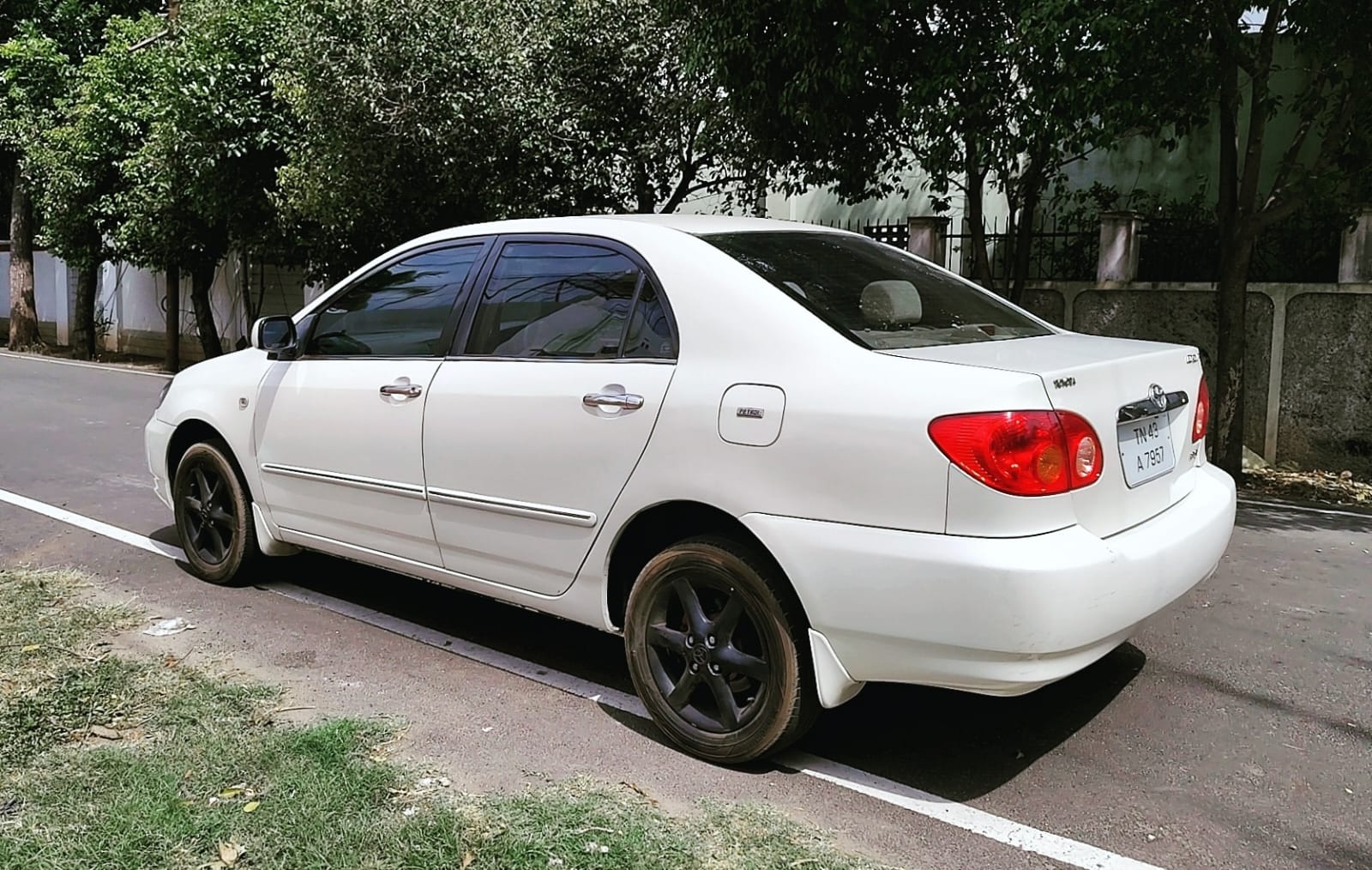 Toyota Corolla - Image 4