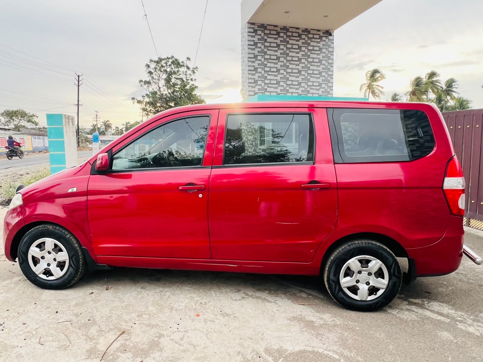 Chevrolet Enjoy - Image 4