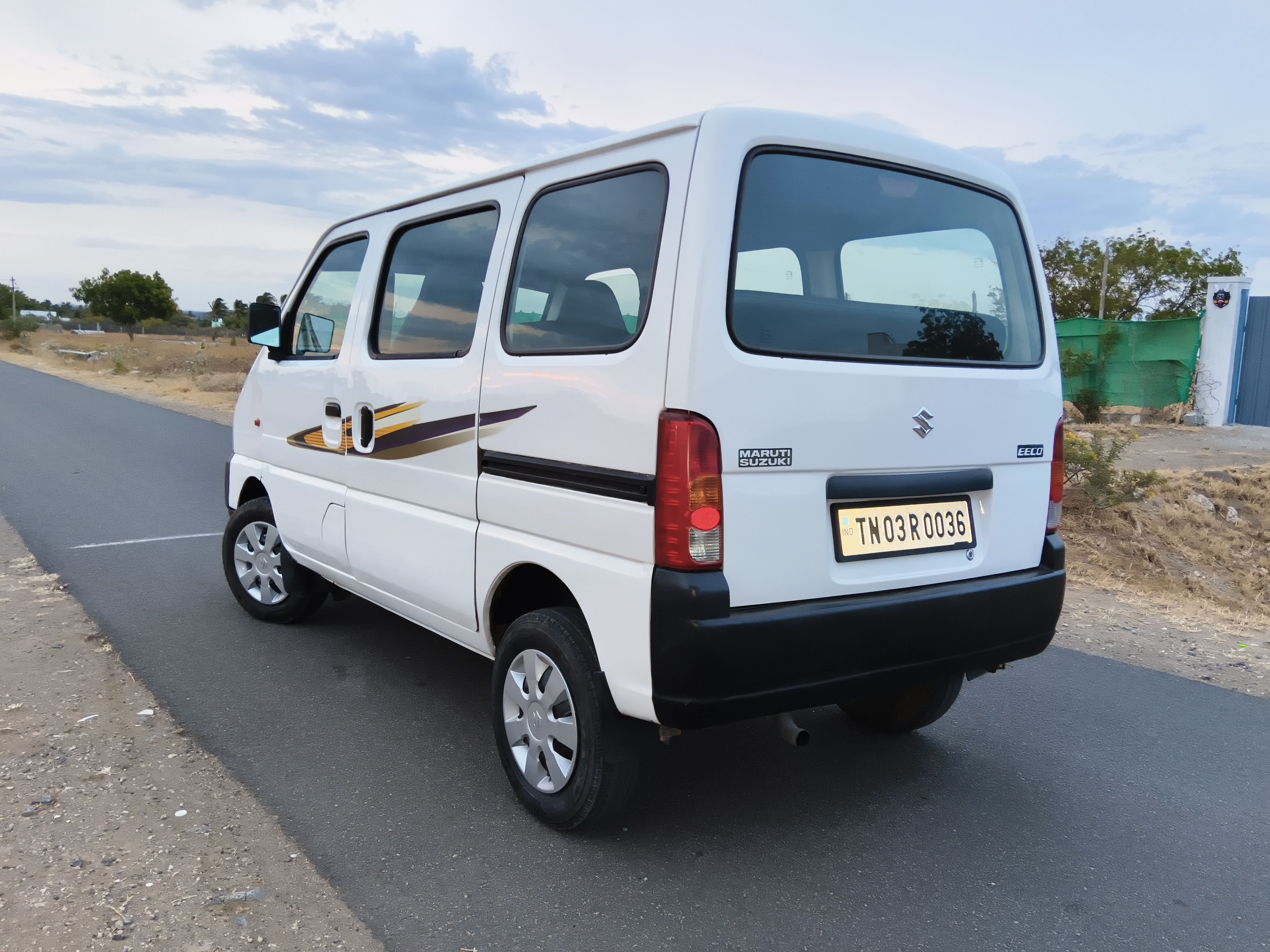 Maruti Suzuki Eeco - Image 4