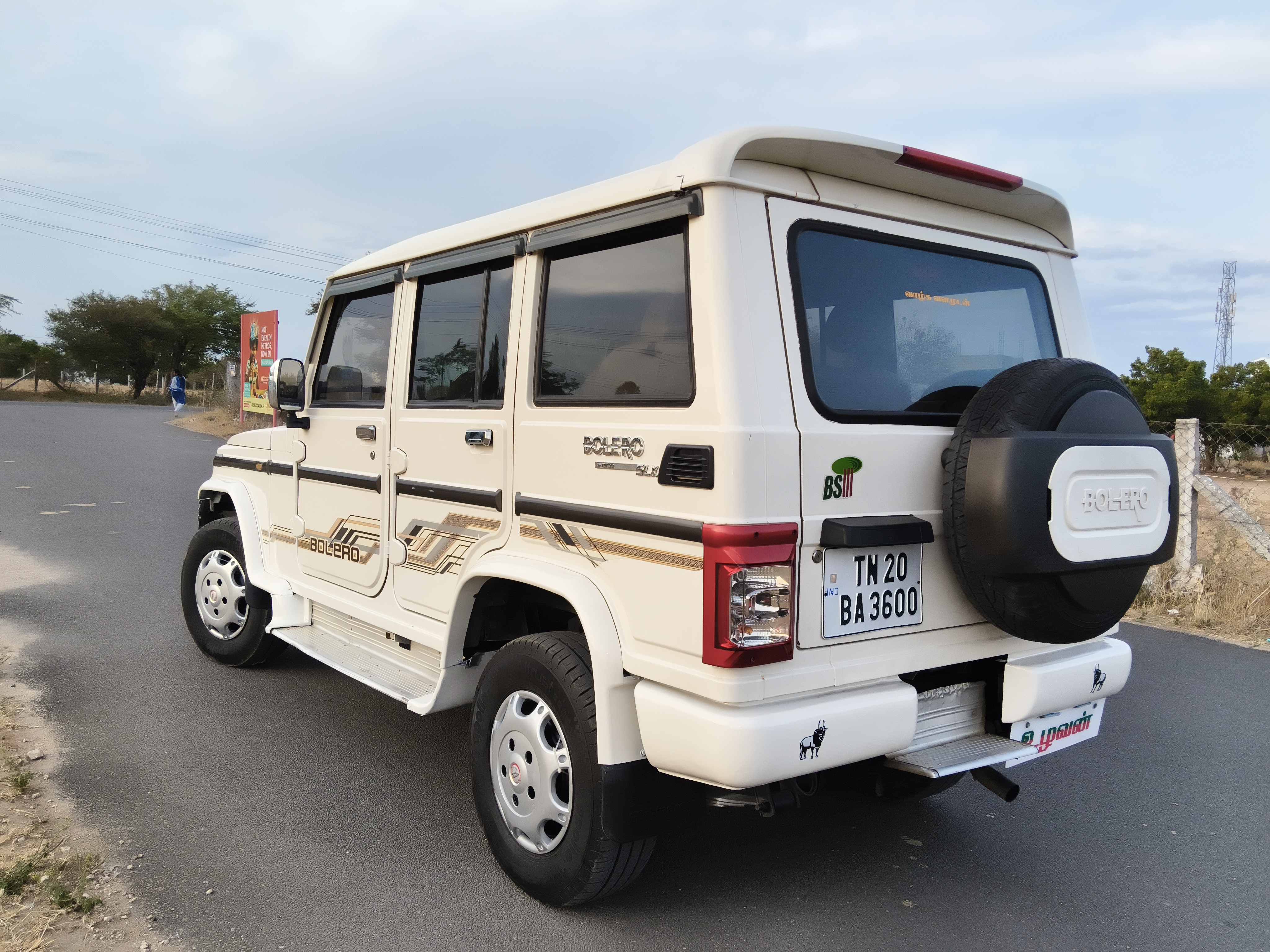 Mahindra Bolero - Image 8