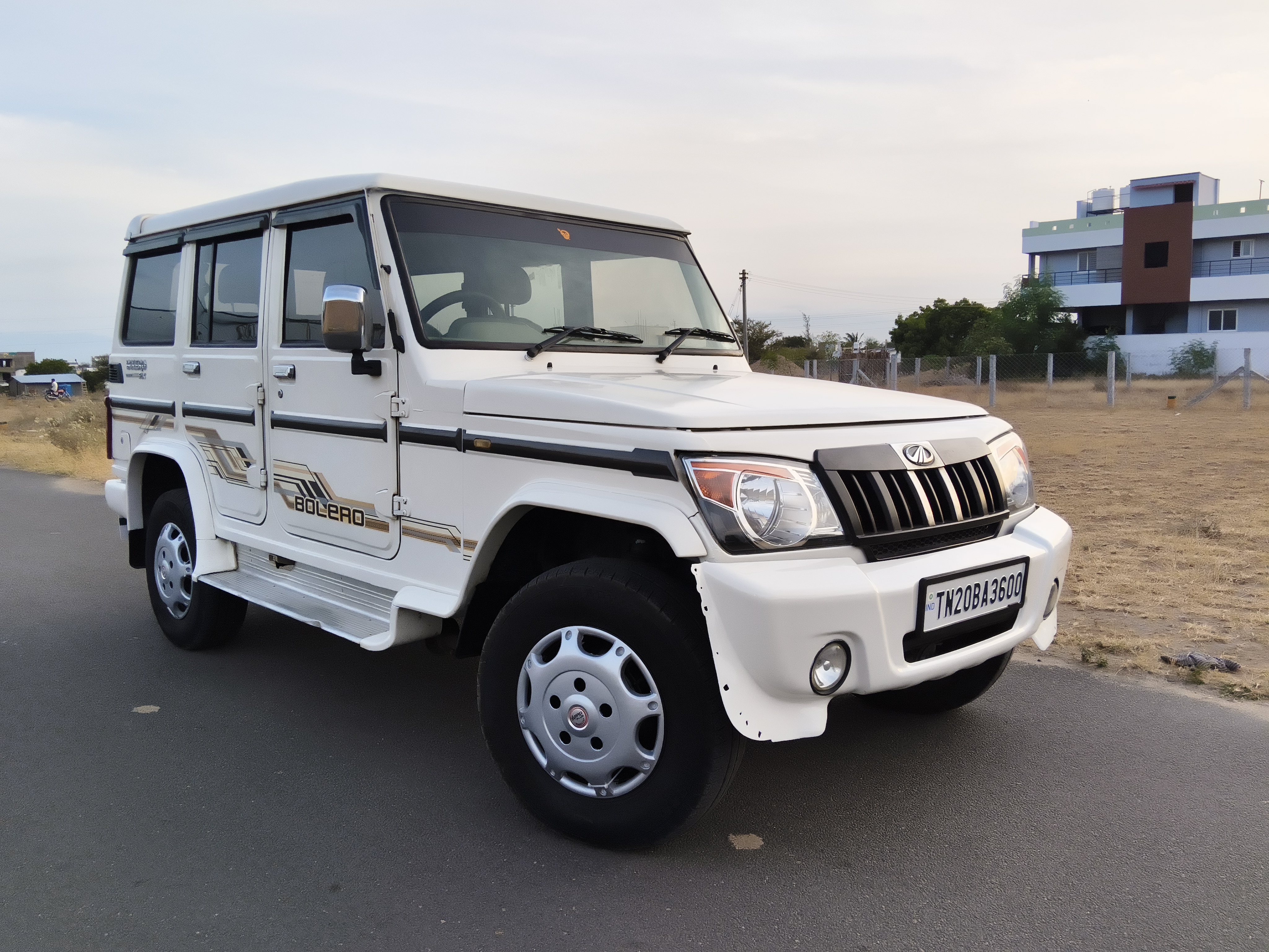 Mahindra Bolero - Image 9