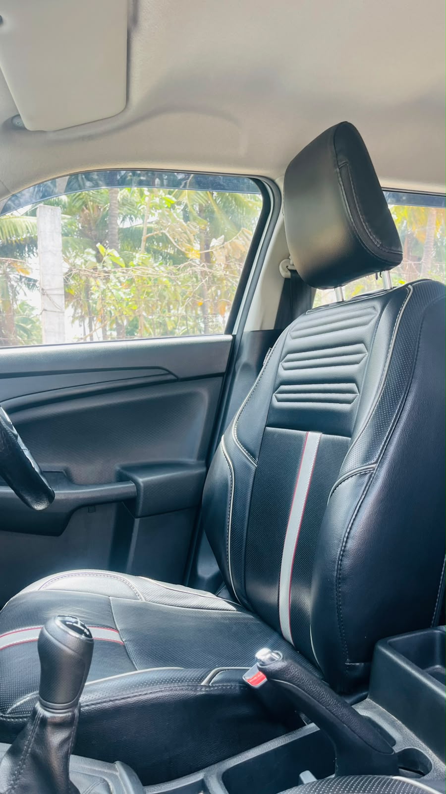 Maruti Suzuki Brezza - Image 10