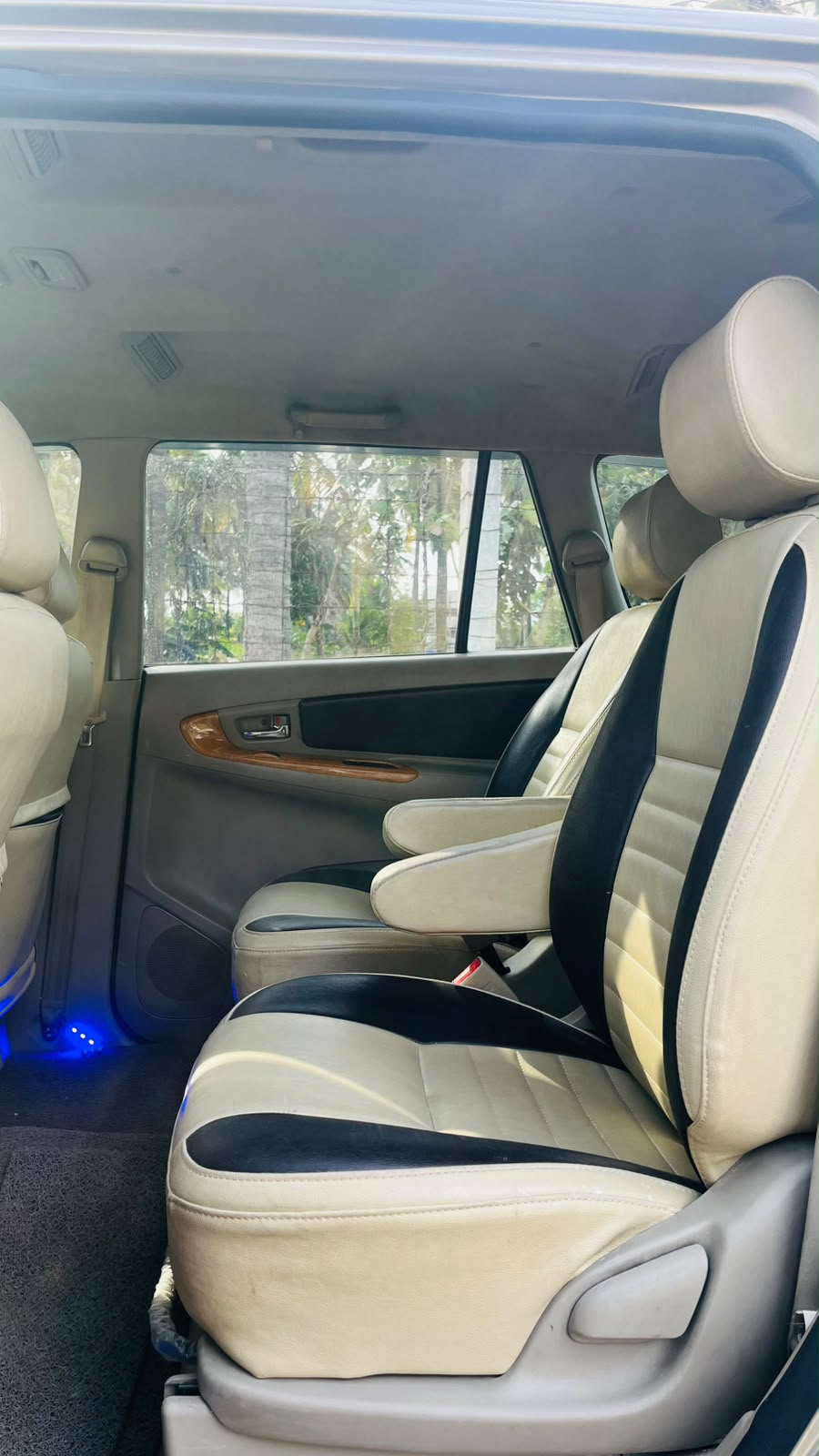 Toyota Innova - Image 8
