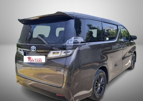 Toyota Vellfire - Image 7