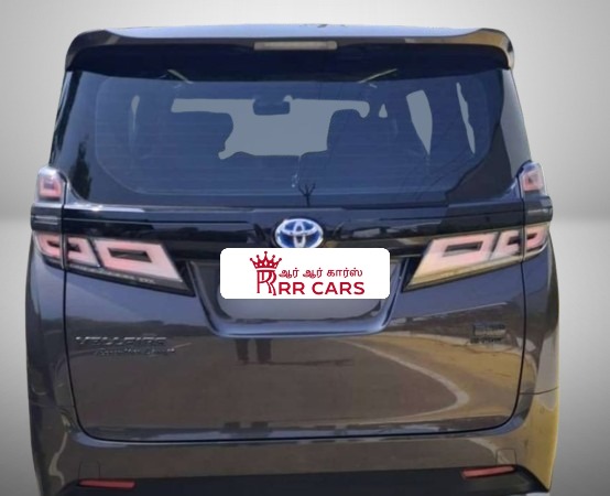 Toyota Vellfire - Image 8