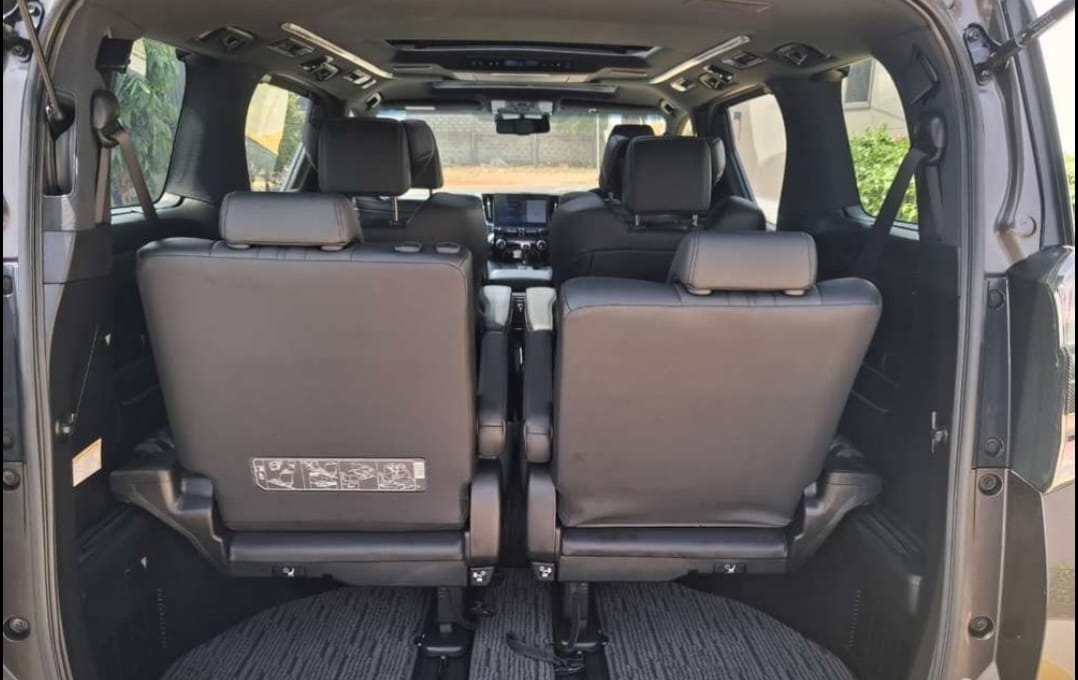 Toyota Vellfire - Image 3