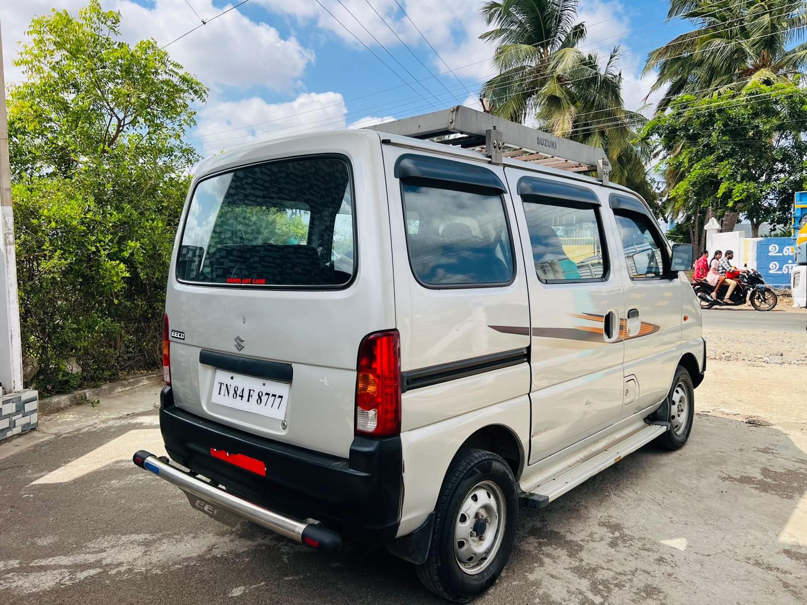 Maruti Suzuki Eeco - Image 6