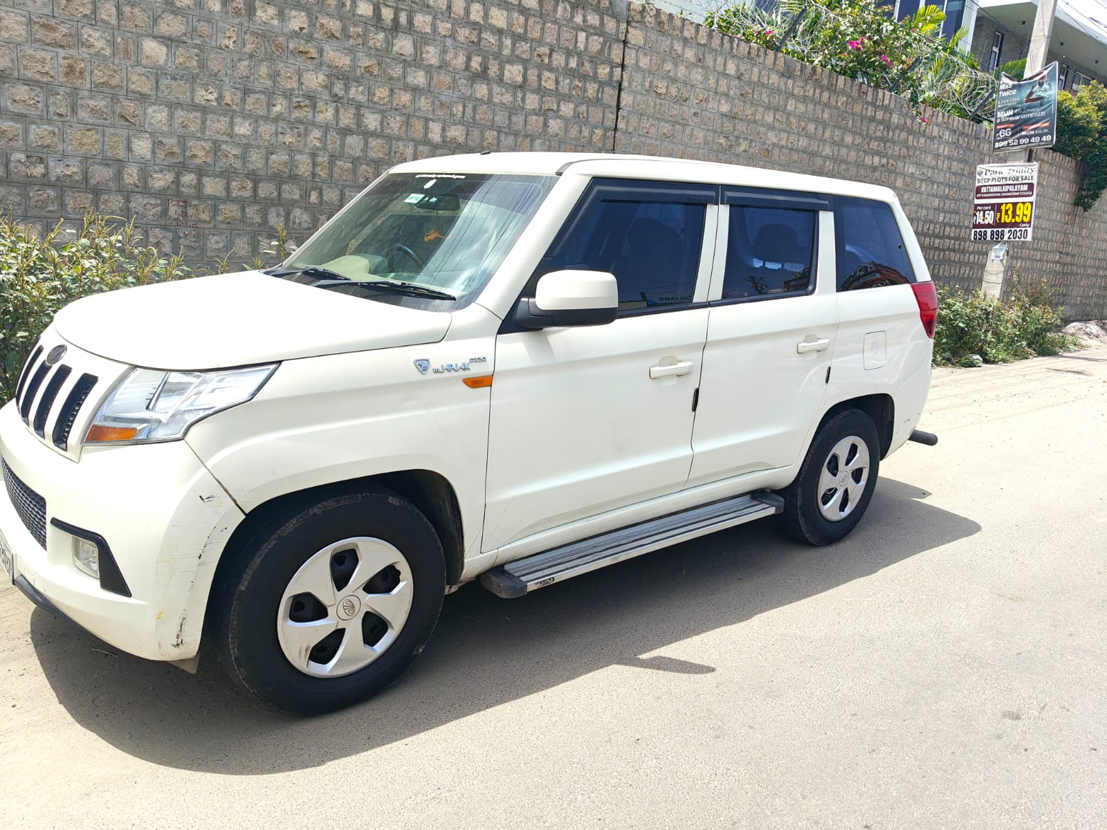 Mahindra TUV300 - Image 10