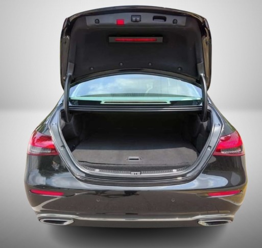 Mercedes Benz E-Class - Image 5