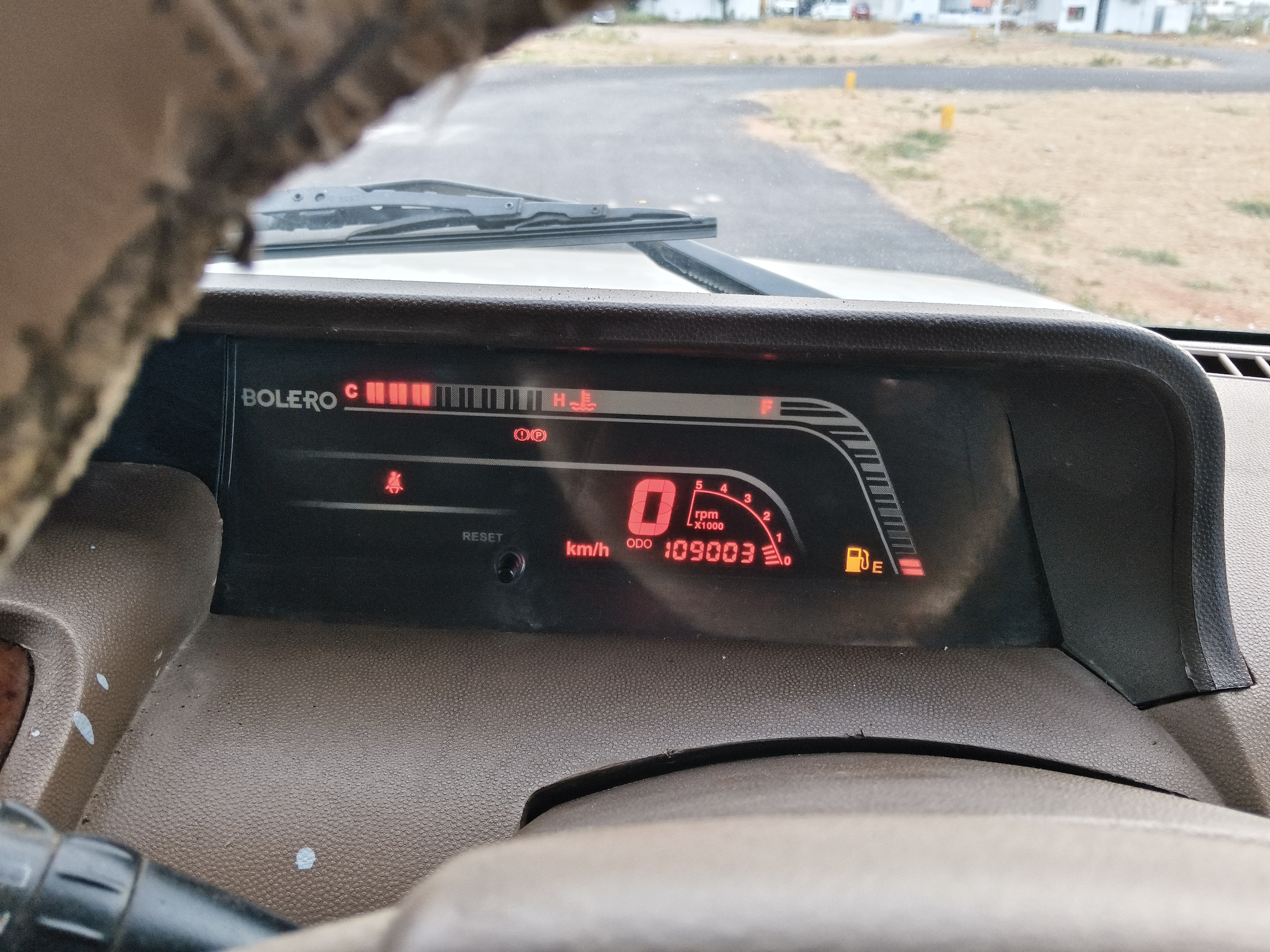 Mahindra Bolero - Image 2
