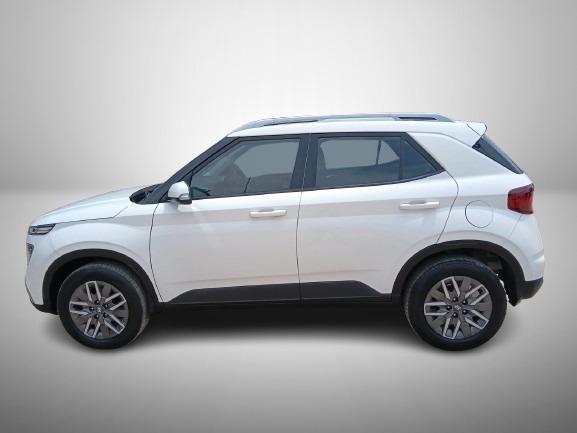 Hyundai Venue - Image 6