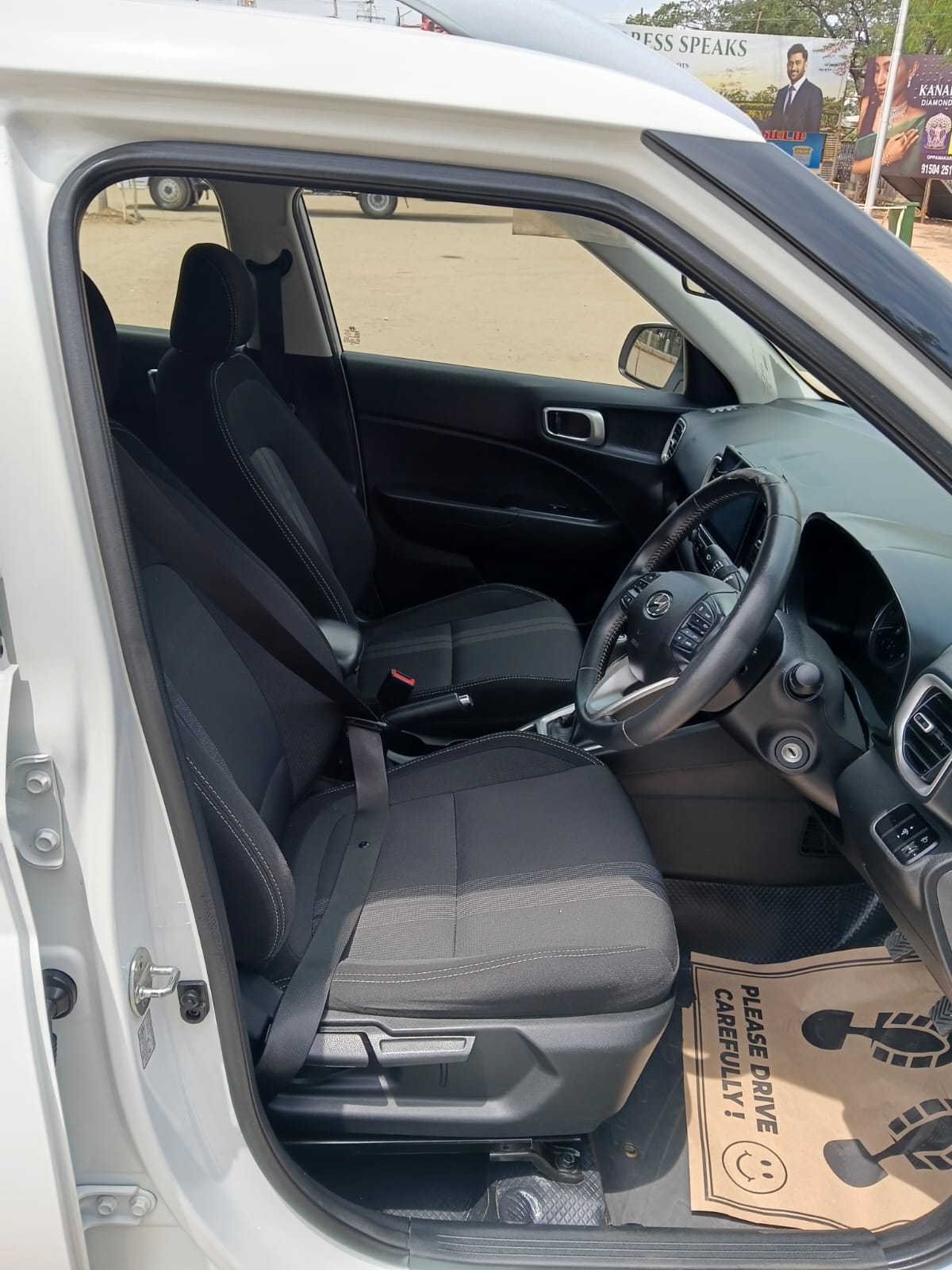 Hyundai Venue - Image 11