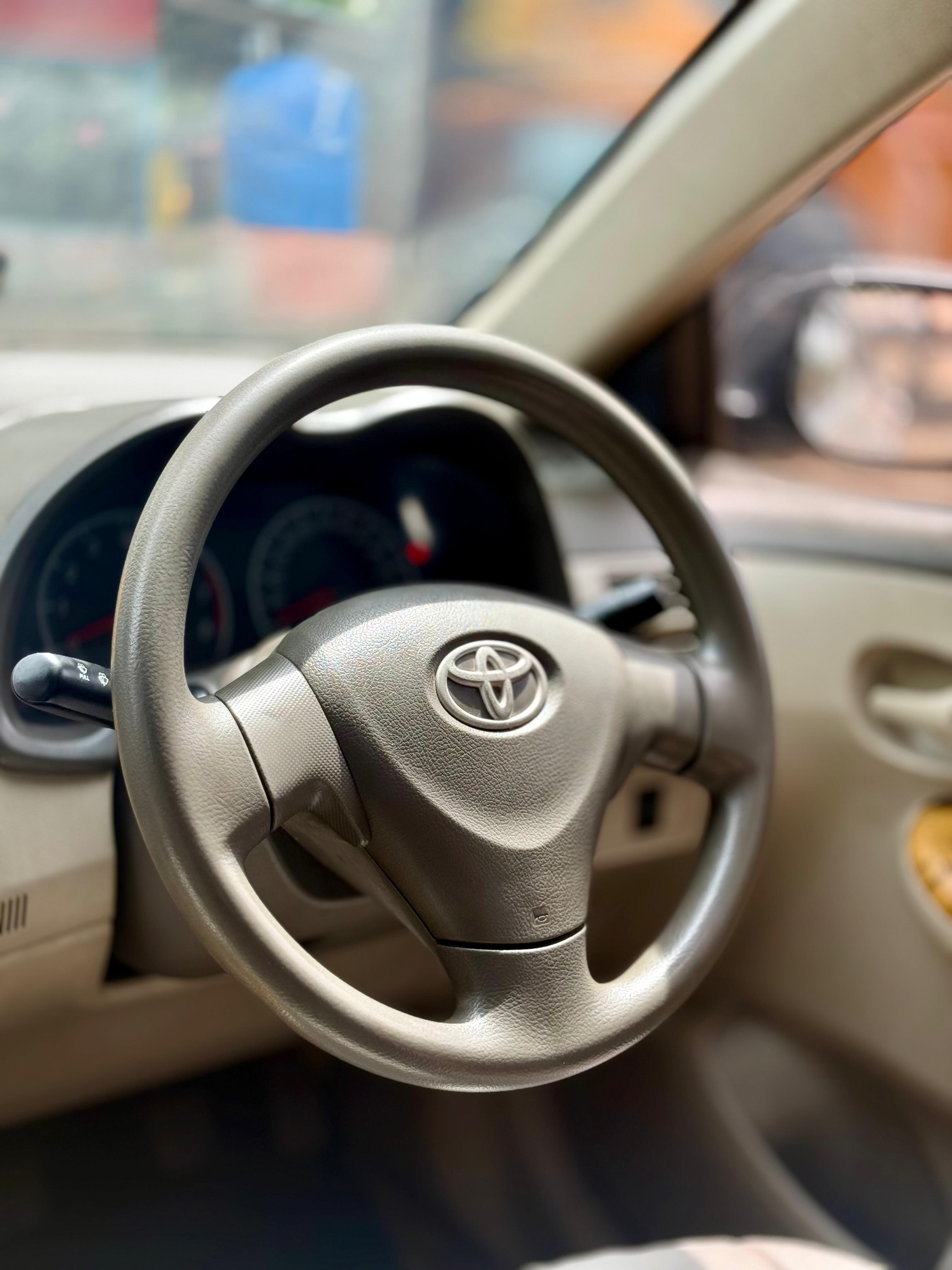 Toyota Corolla Altis - Image 3