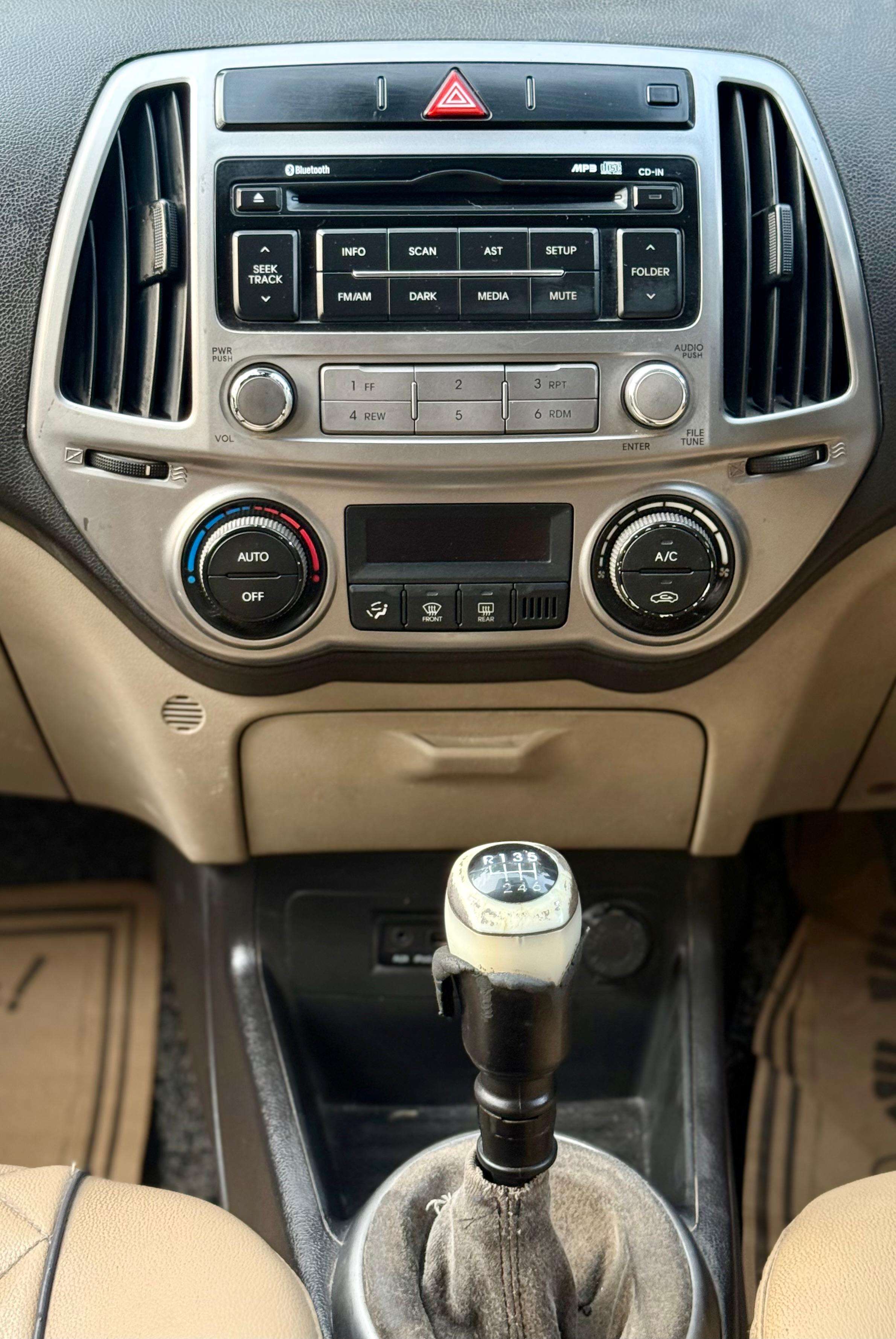 Hyundai i20 - Image 6