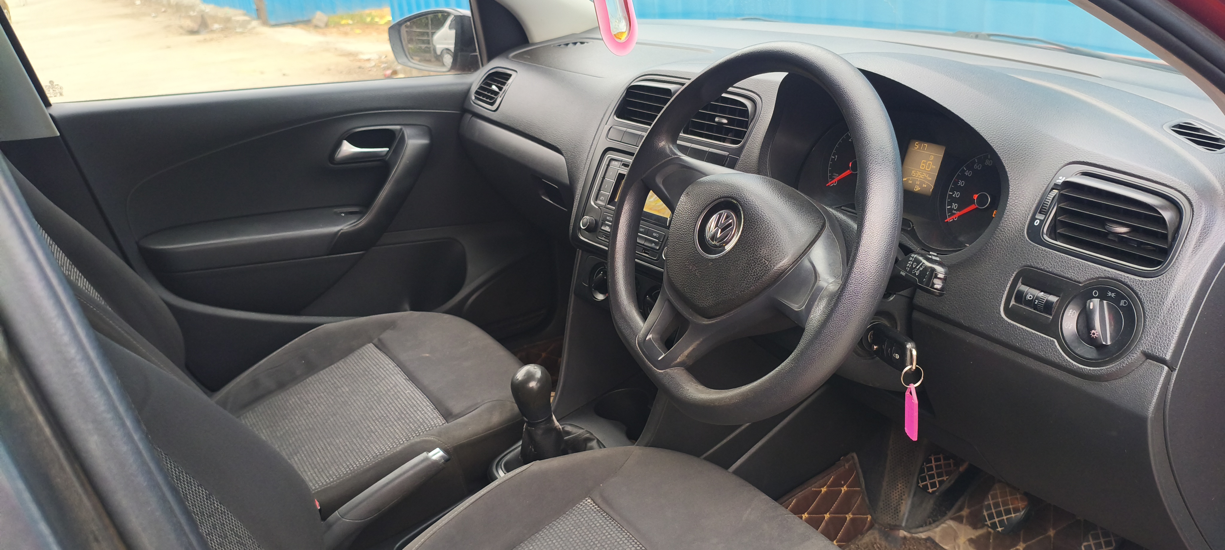 Volkswagen Polo - Image 10