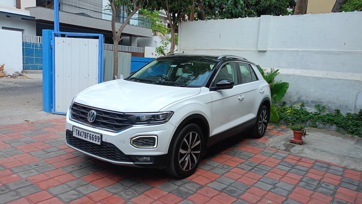Volkswagen T-Roc - Image 2