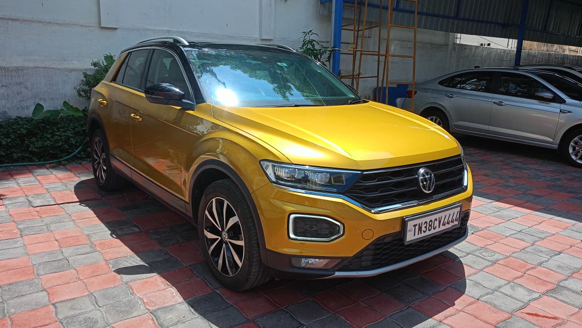 Volkswagen T-Roc - Image 2