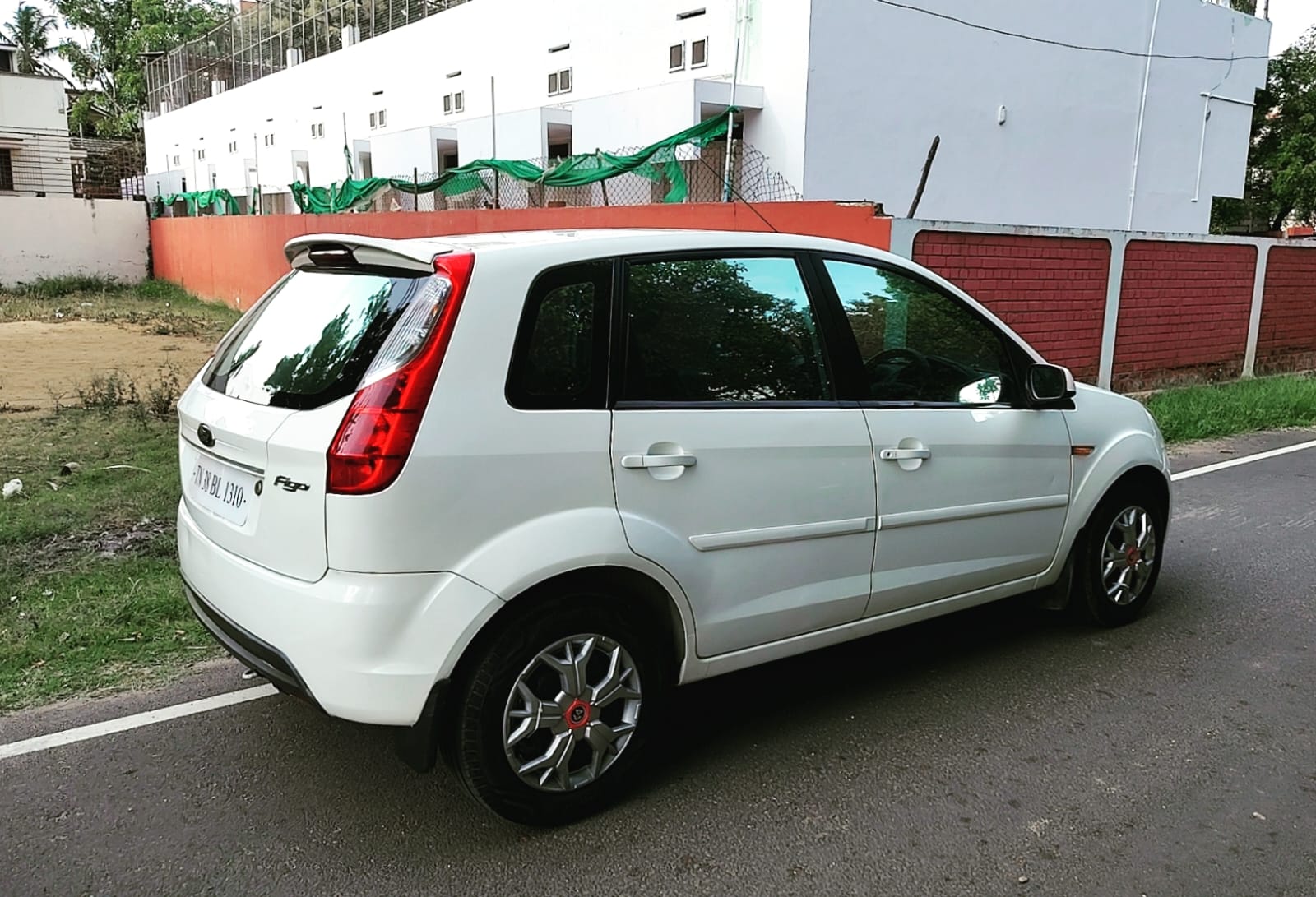 Ford Figo - Image 3