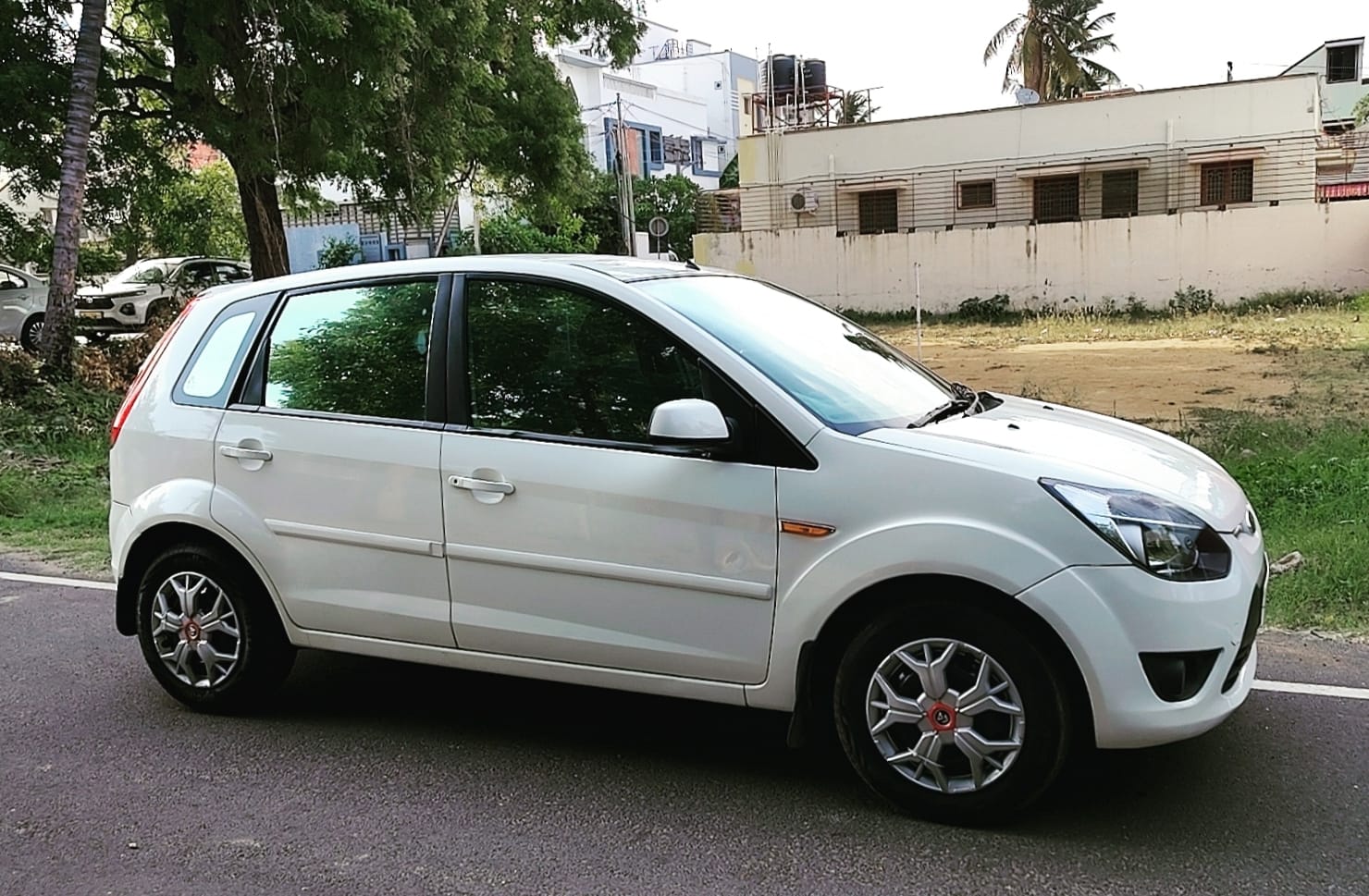 Ford Figo - Image 4