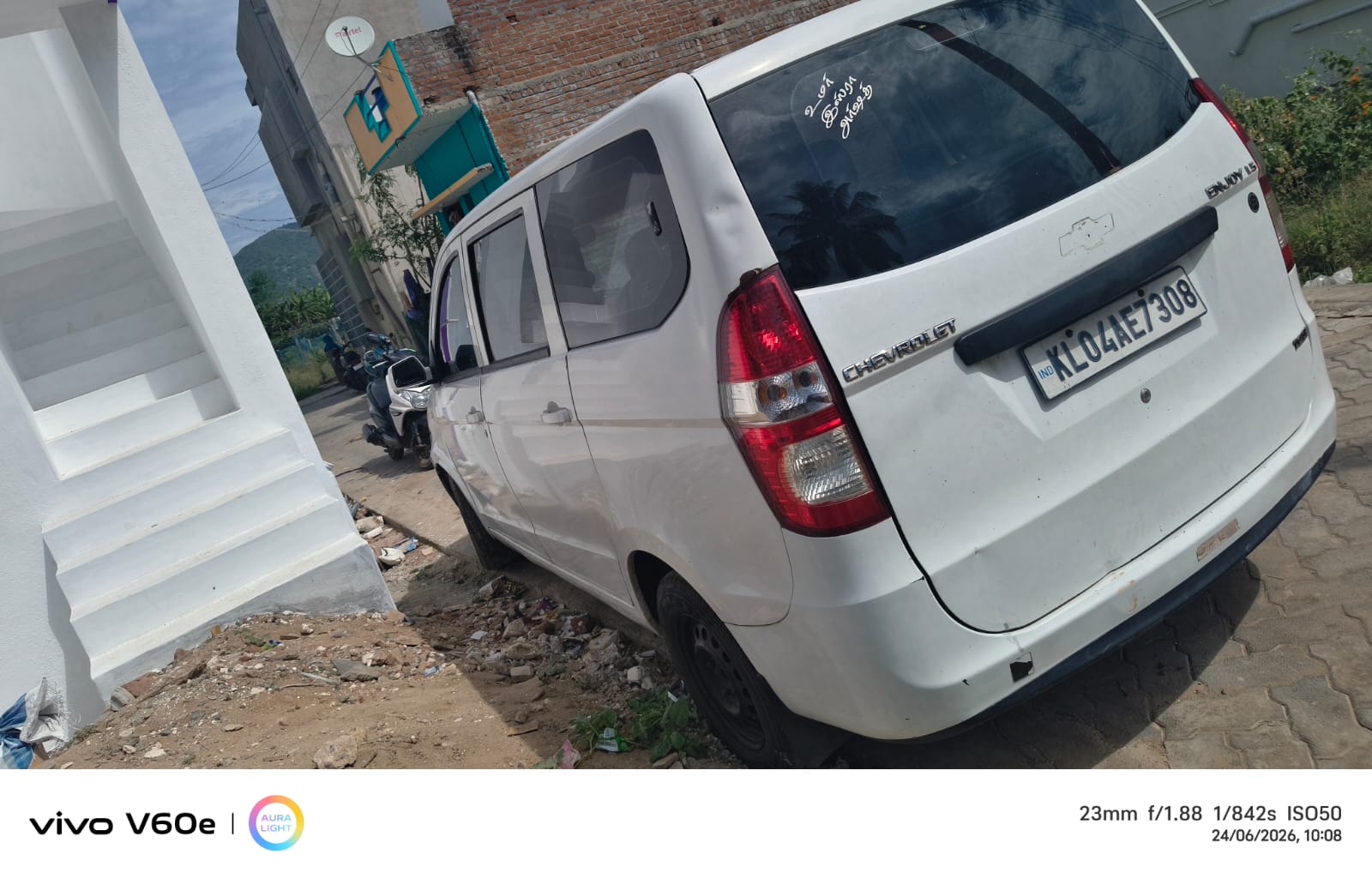 Chevrolet Enjoy - Image 3