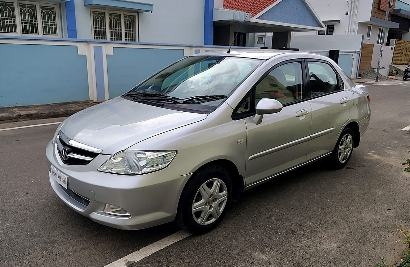 Honda City - Image 2