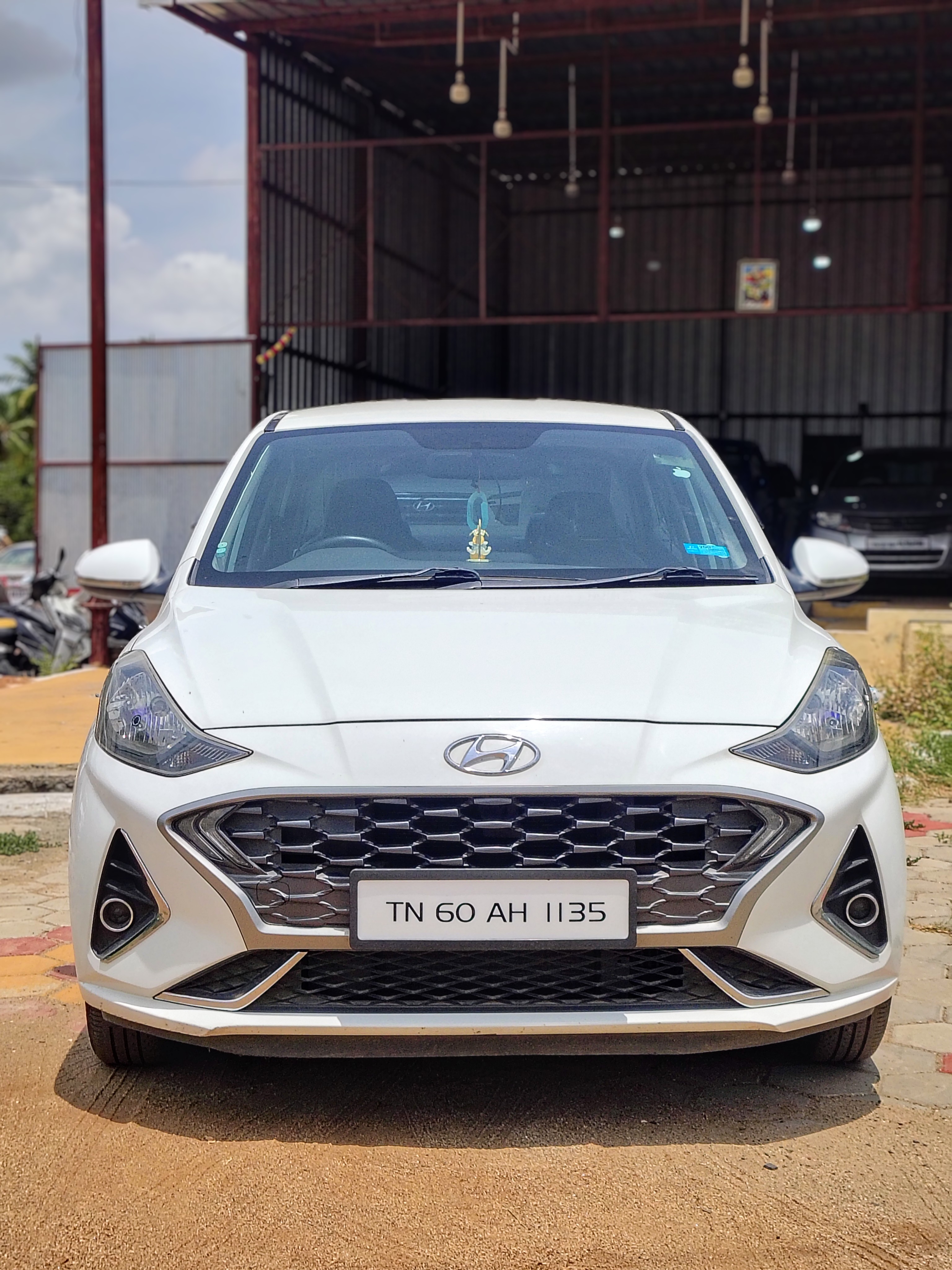 Hyundai Aura