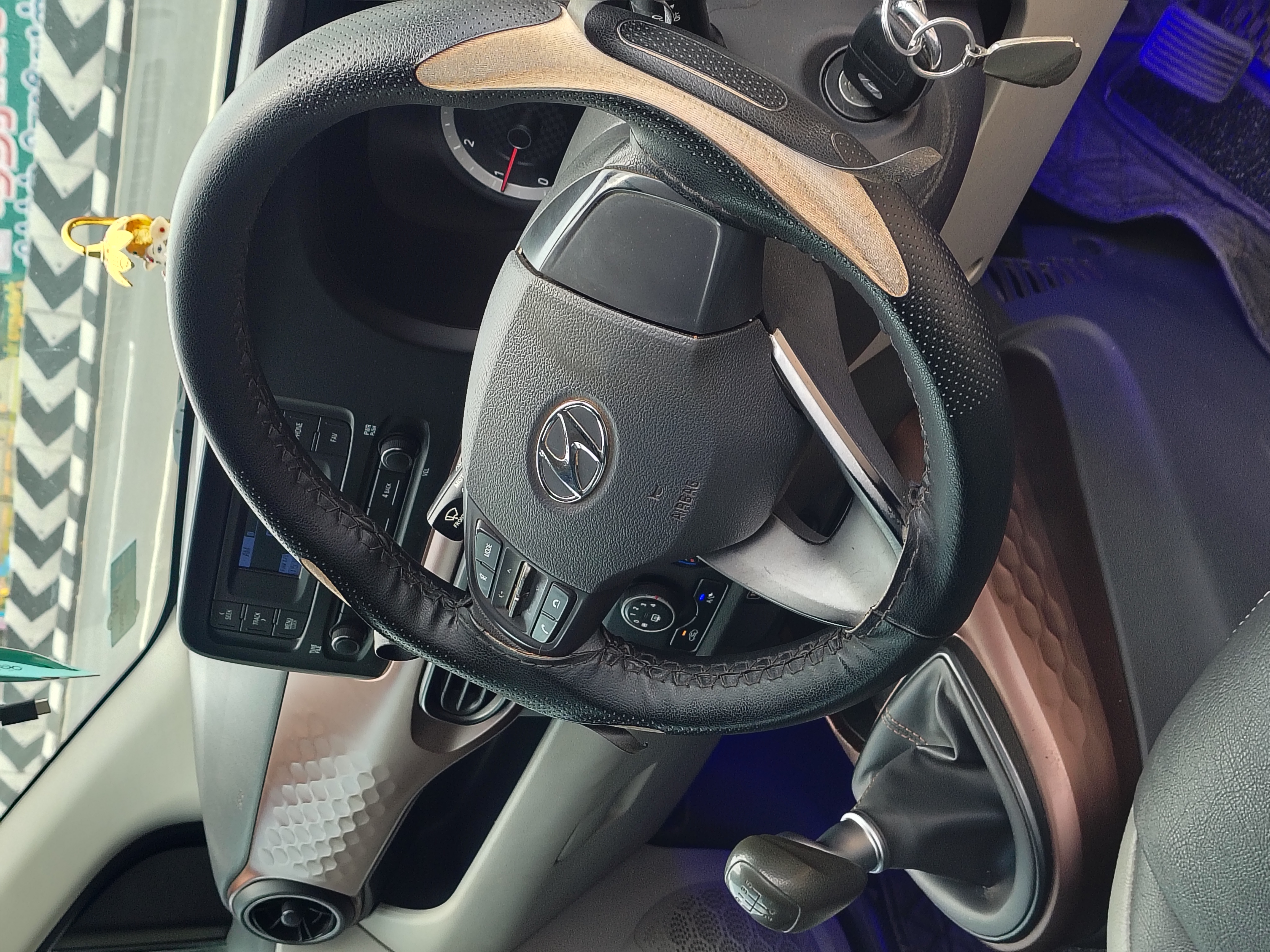 Hyundai Aura - Image 4