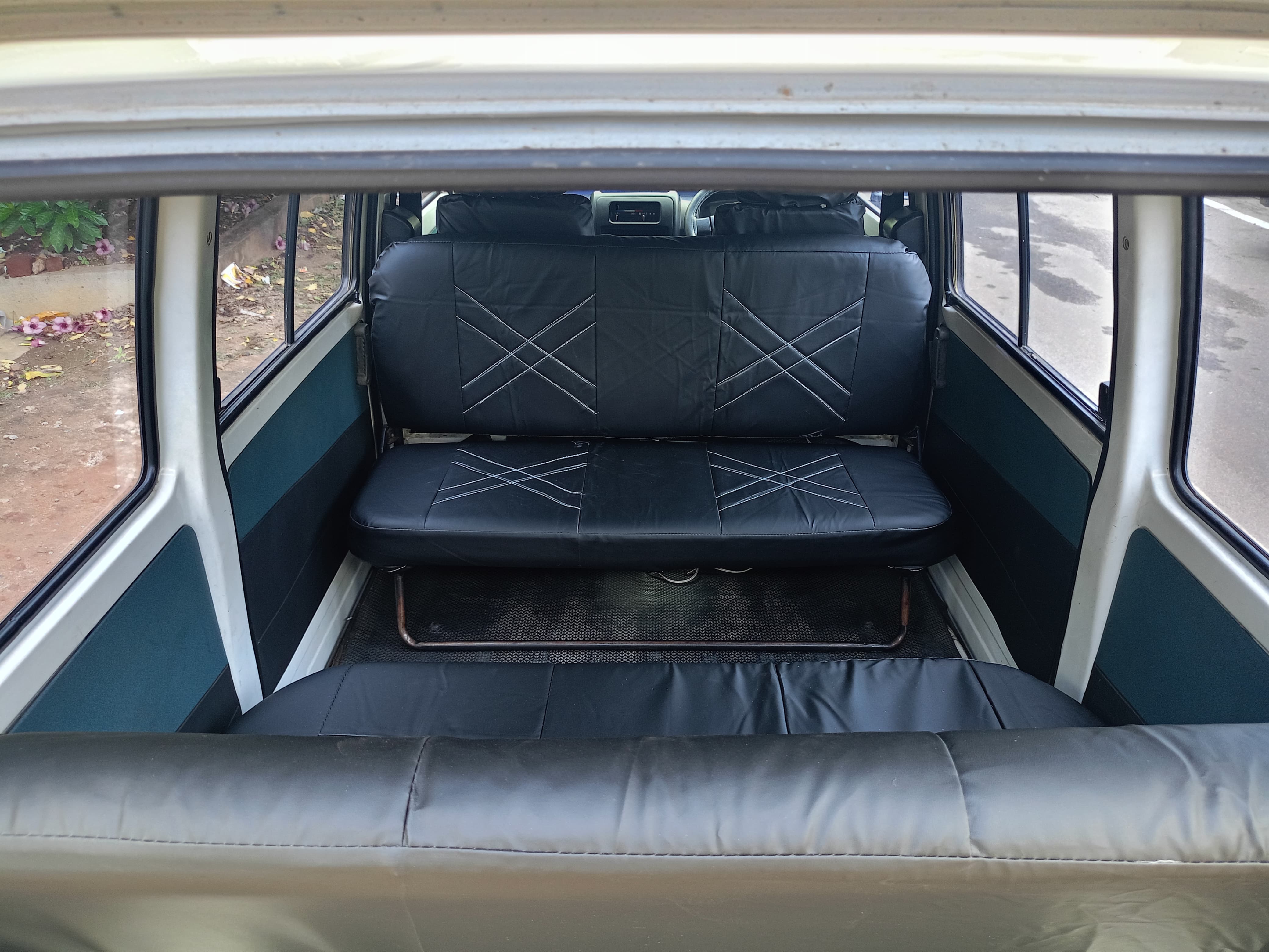 Maruti Suzuki Omni - Image 6