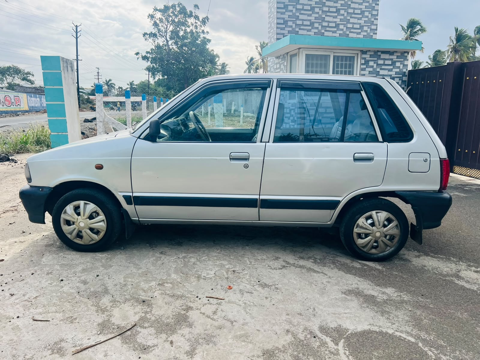 Maruti Suzuki 800 - Image 4