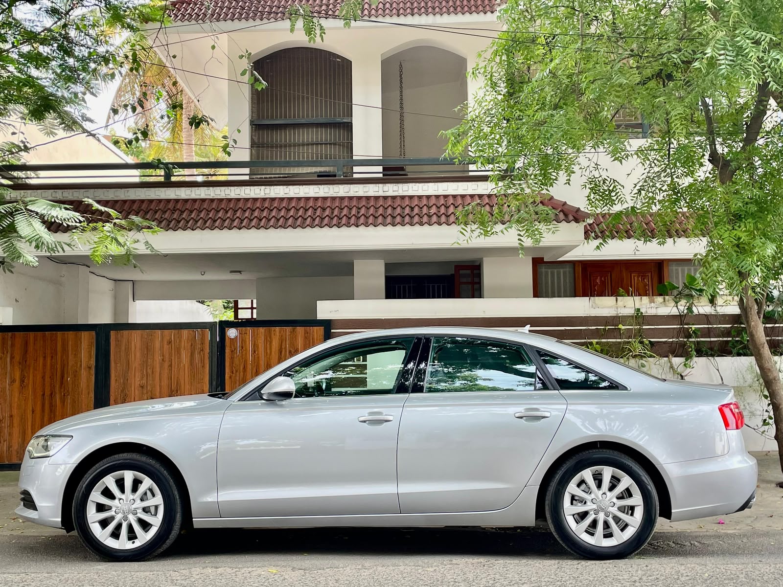 Audi A6 - Image 5