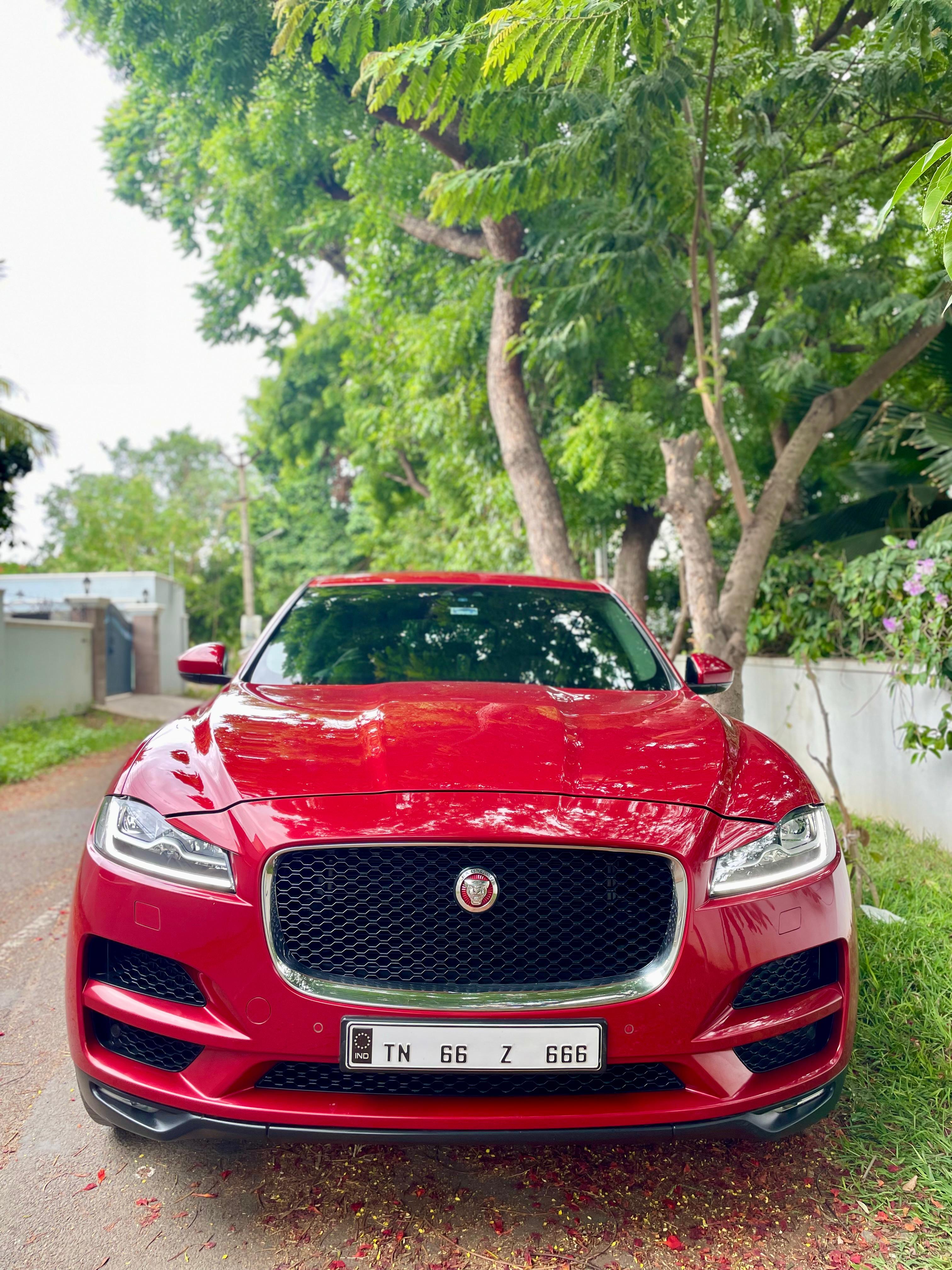 Jaguar F-Pace