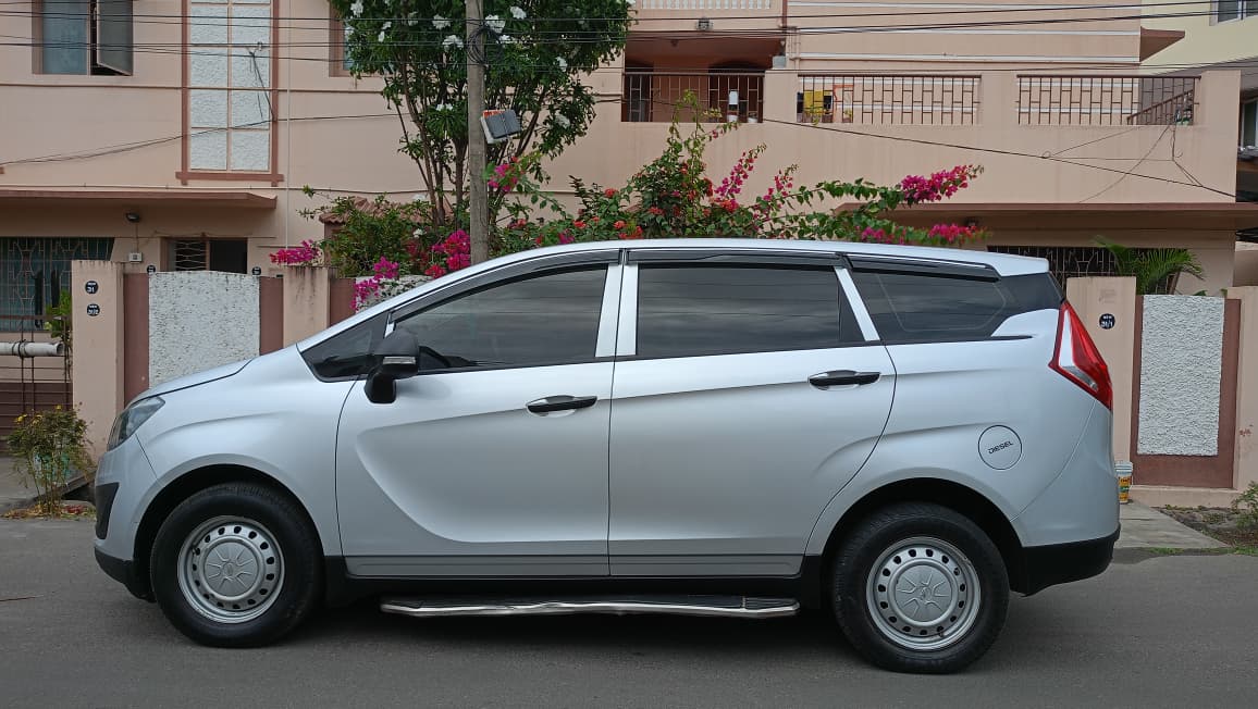 Mahindra Marazzo - Image 8