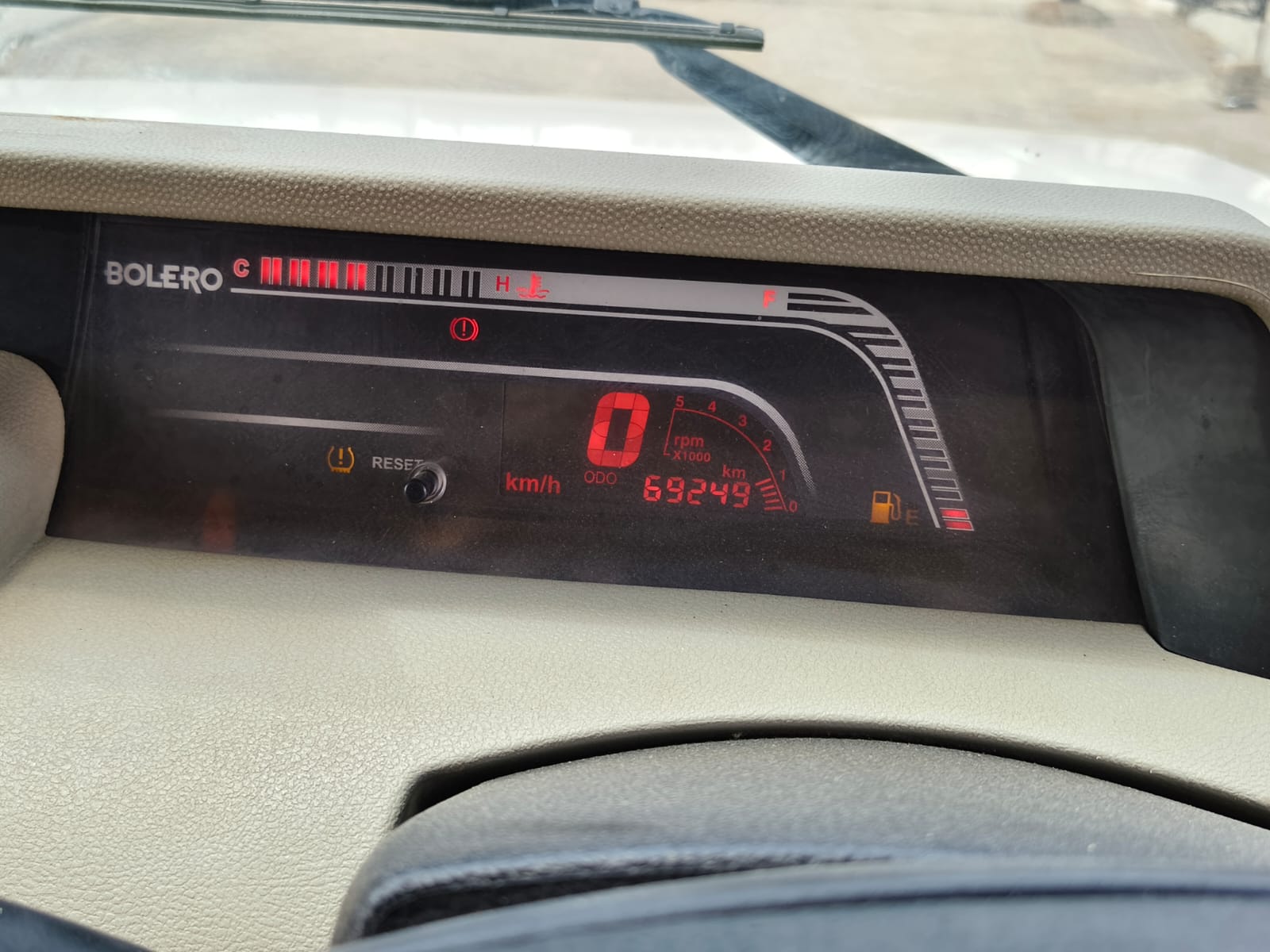 Mahindra Bolero - Image 6
