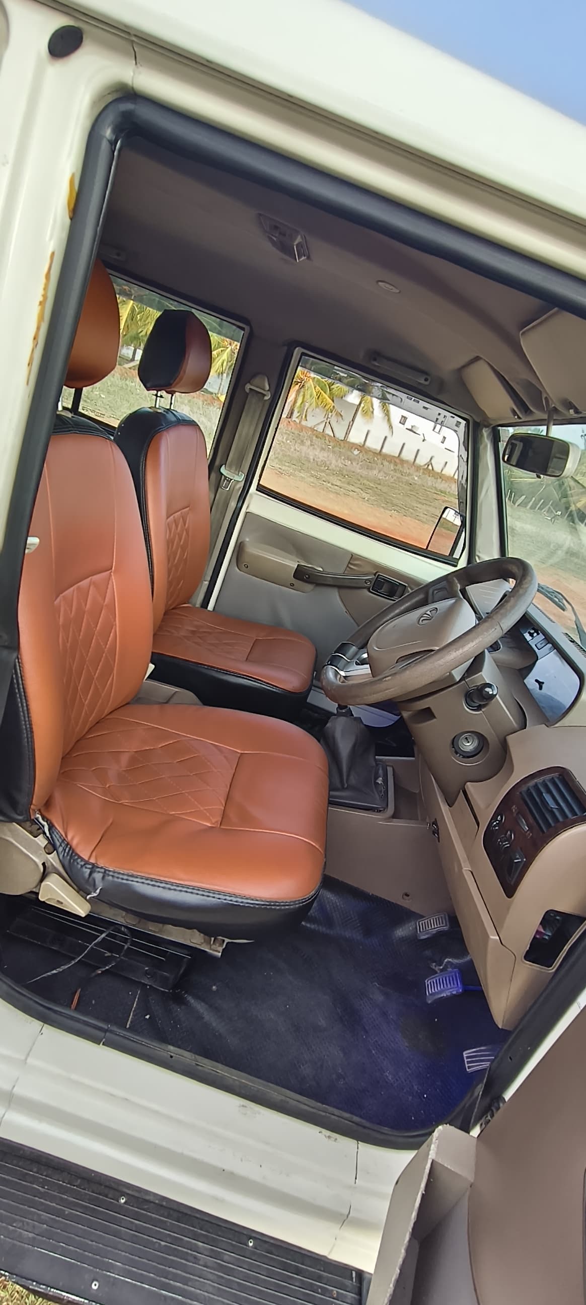 Mahindra Bolero - Image 3